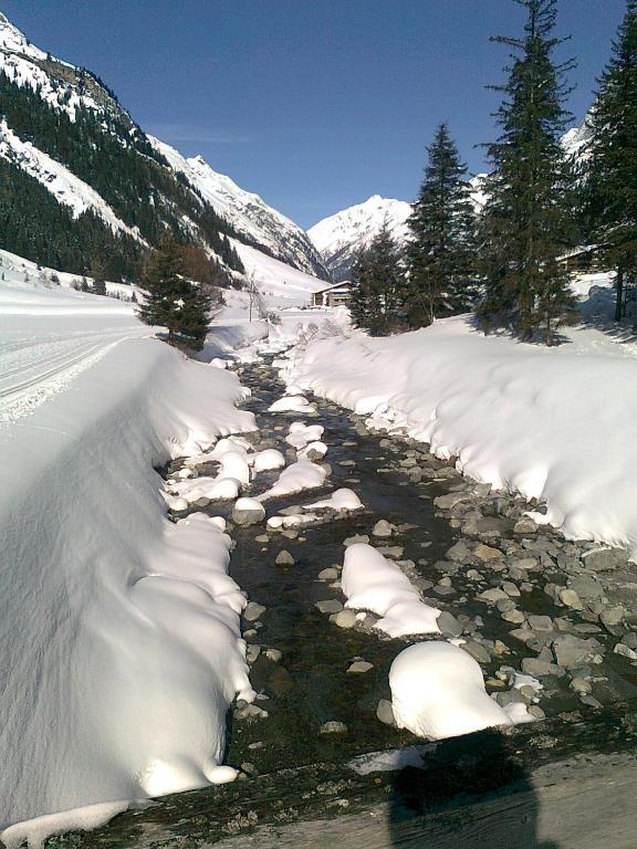 Appartamento Berg-Juwel Sankt Leonhard im Pitztal Esterno foto