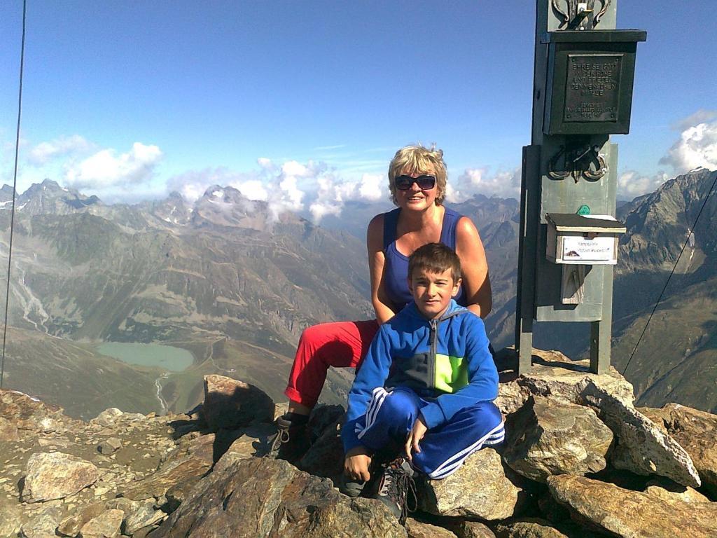 Appartamento Berg-Juwel Sankt Leonhard im Pitztal Esterno foto